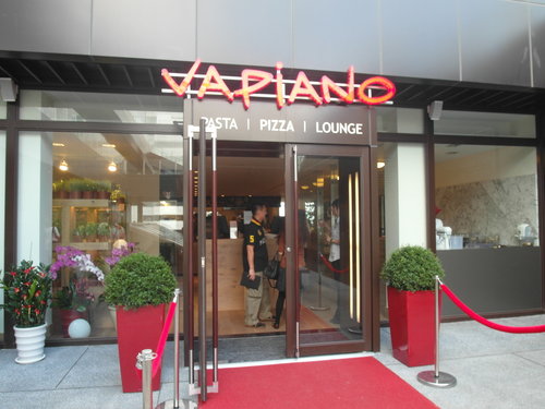 ATT 4 Fun VAPIANO pasta pizza lounge