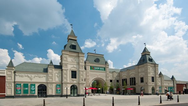 fashionhouse outlet.jpg - 行動相簿
