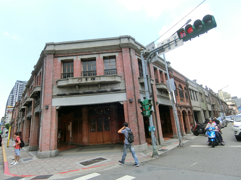 「捷運：龍山寺站」剝皮寮歷史街區